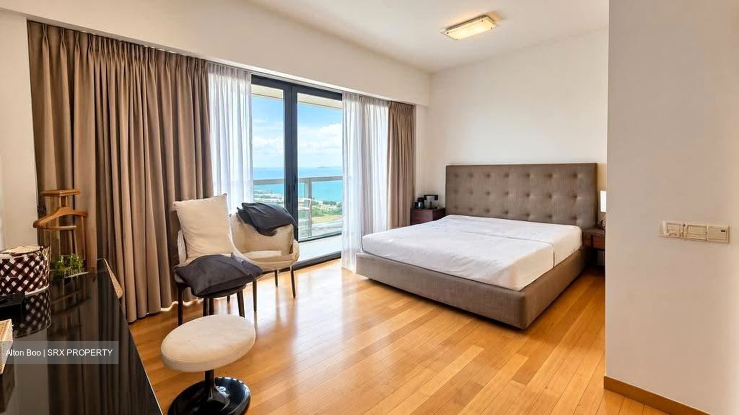 Marina Bay Residences (D1), Condominium #637348311
